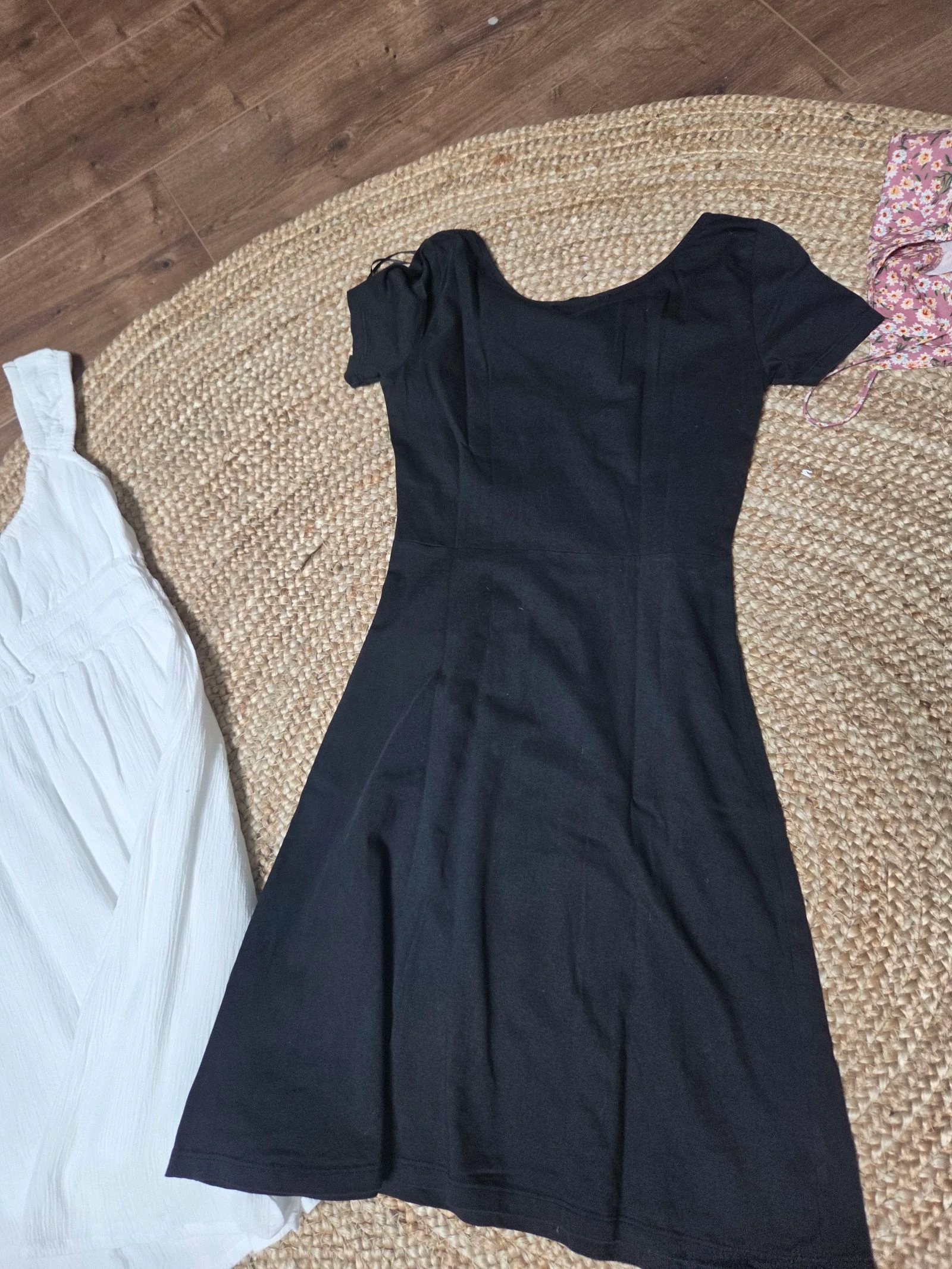 Lote de ropa de verano XS vestidos tazas – photo 12